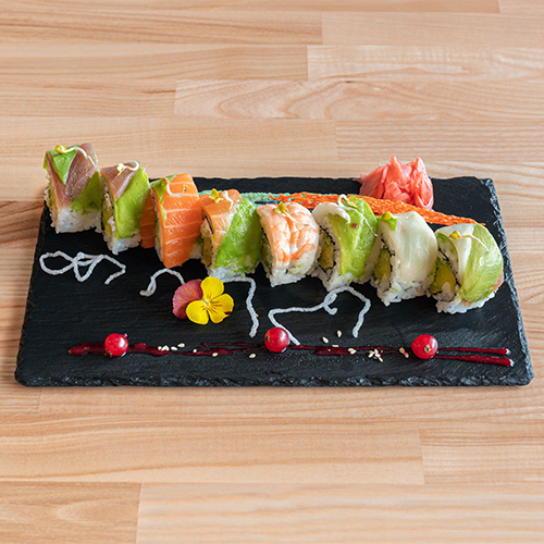 Uramaki rainbow maki