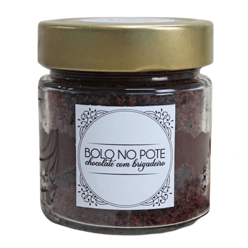 Bolo no pote de chocolate com recheio de brigadeiro
