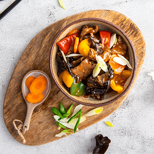 Beef with mushrooms and vegetables